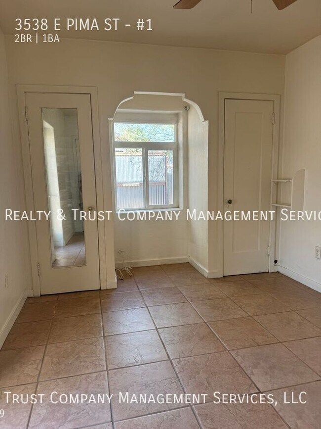Building Photo - 3538 E Pima St