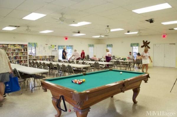 LIBRARY AND POOL TABLE IN CLUBHOUSE - 7815 Sunrunner Dr