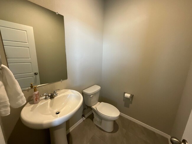 Building Photo - 4 Bedroom Newly Built Home Available Near ...