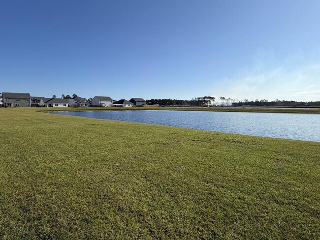 Building Photo - 4339 Majesty Dr
