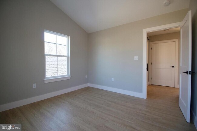 Building Photo - 224 Mill Race Dr