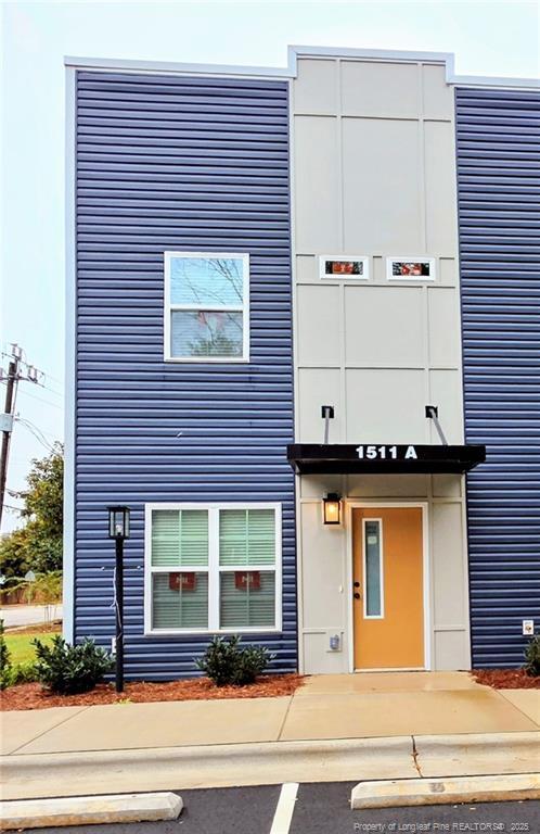 Primary Photo - 1511 Fort Bragg Rd