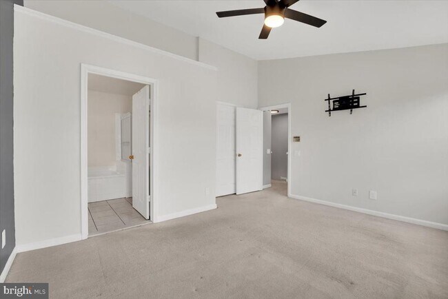 Building Photo - 5995 Terrapin Pl
