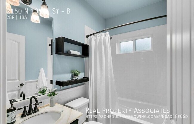 Building Photo - 2150 N 135th St