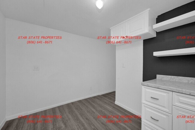Building Photo - 1 Bedroom- Pay Electric only.