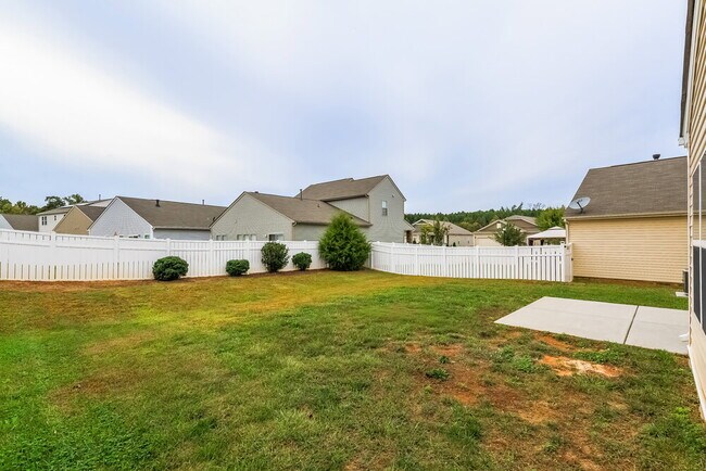 Building Photo - 7911 Hereford St