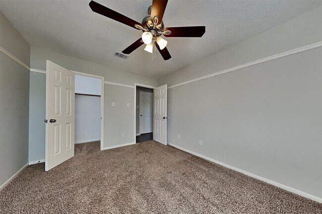 Building Photo - 1810 Telkwa Dr