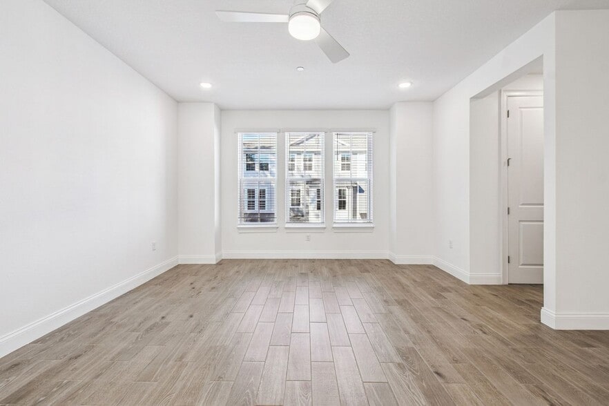 Building Photo - 1927 Risby Aly