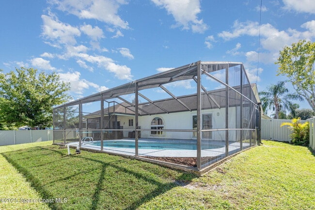 Building Photo - 1781 Radisson St NW