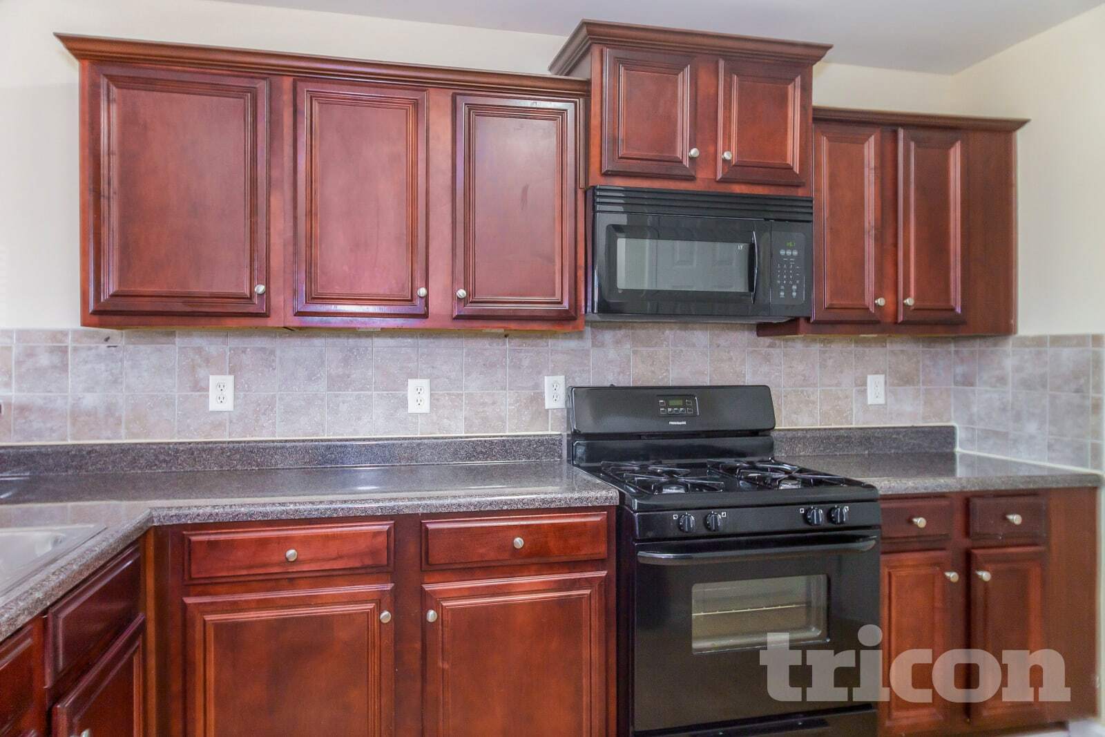 Building Photo - 2435 Cornell Cir