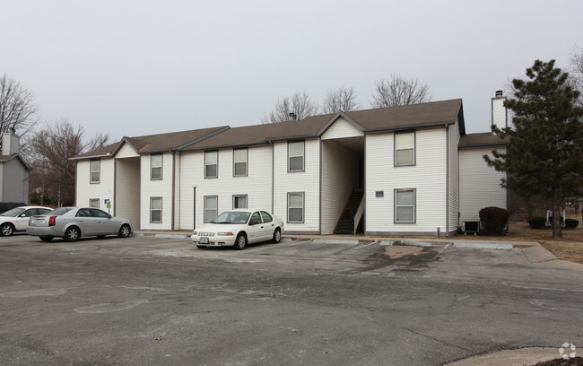 Primary Photo - Bridgeport Apartments