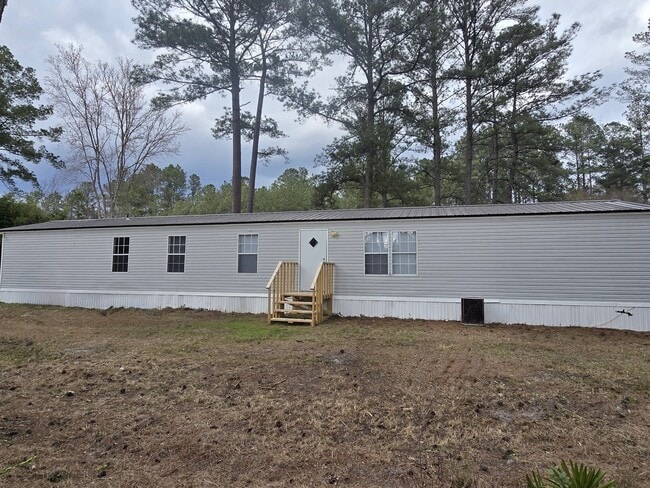 Building Photo - 518 Shirley Dr