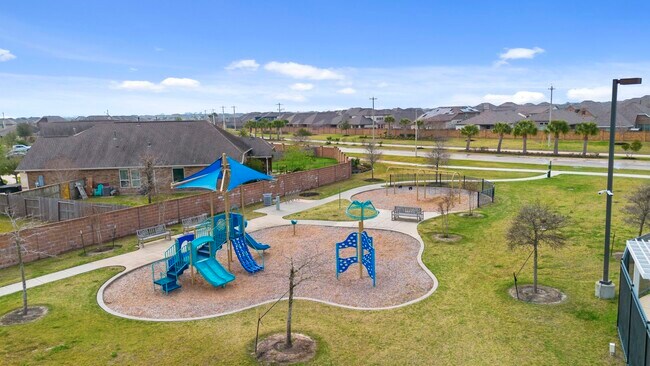 Building Photo - 2133 Windy Grove Dr