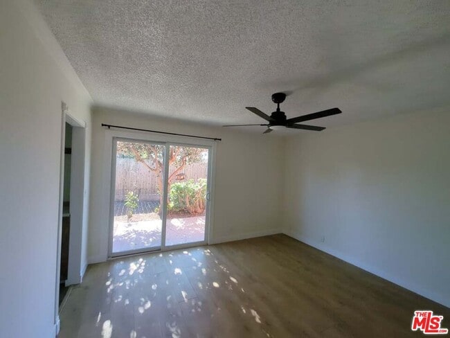 Building Photo - 6656 Swan St