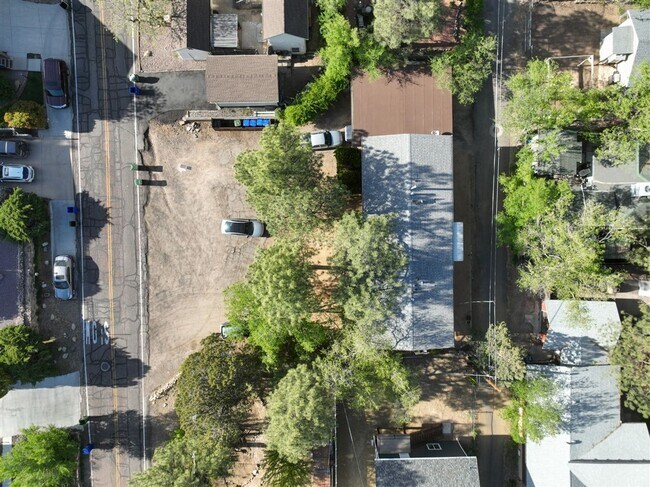 Building Photo - 278 S Hardin St