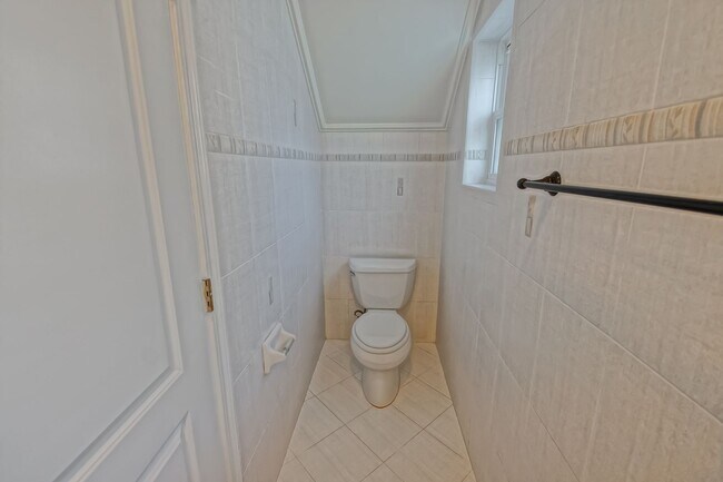 Building Photo - 15624 Sombra Ave