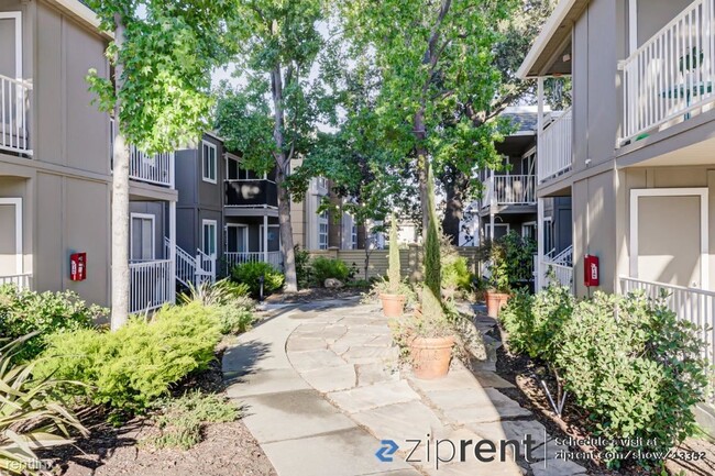 Building Photo - 2 br, 1 bath Condo - 1568 Sunnyvale Ave, W...