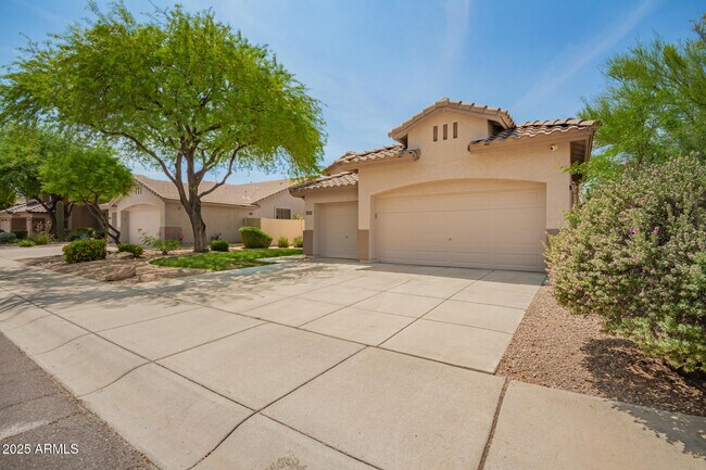 Building Photo - 7701 E Buteo Dr