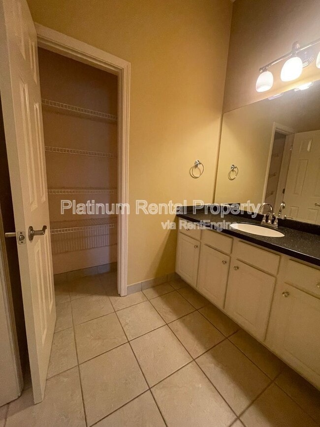 Building Photo - 1460 Wembley Ct NE
