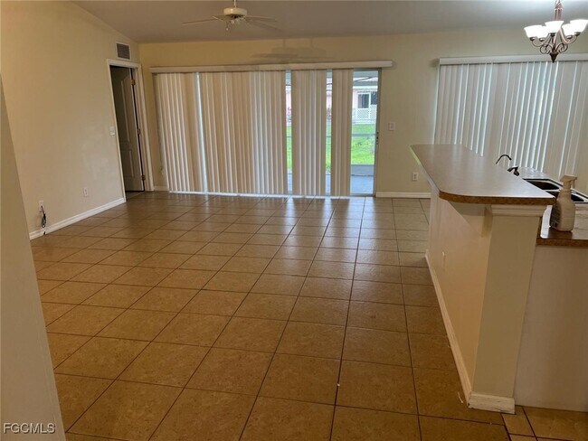 Building Photo - 2923 3rd St SW