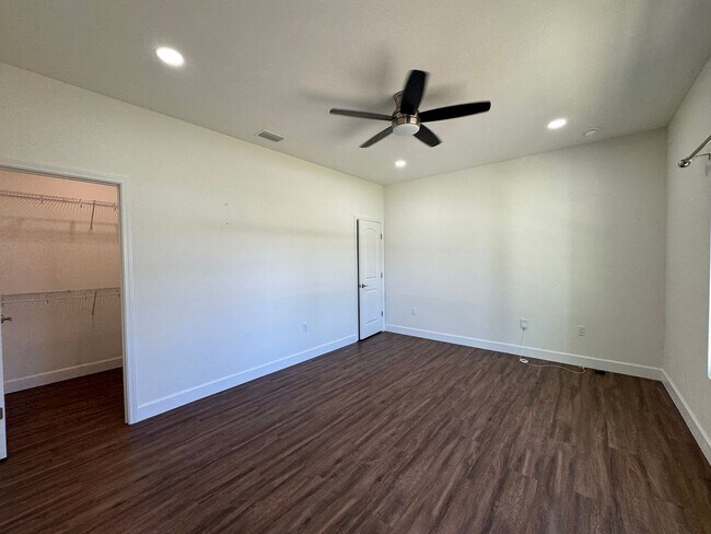 Building Photo - Newer 2 Bedroom, 2 Bath home in Lake City