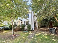 Building Photo - 508 Newport Ave