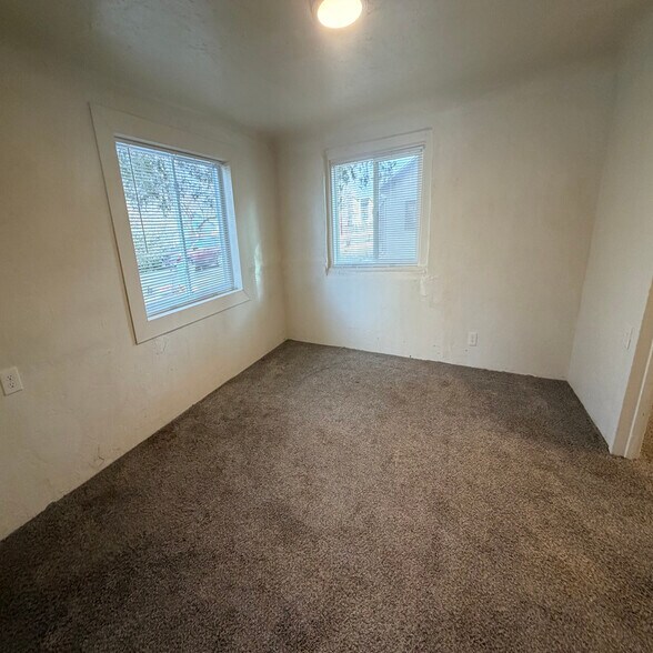 Building Photo - 1713 Aspen St