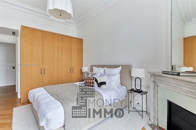 Building Photo - 11 Rue St