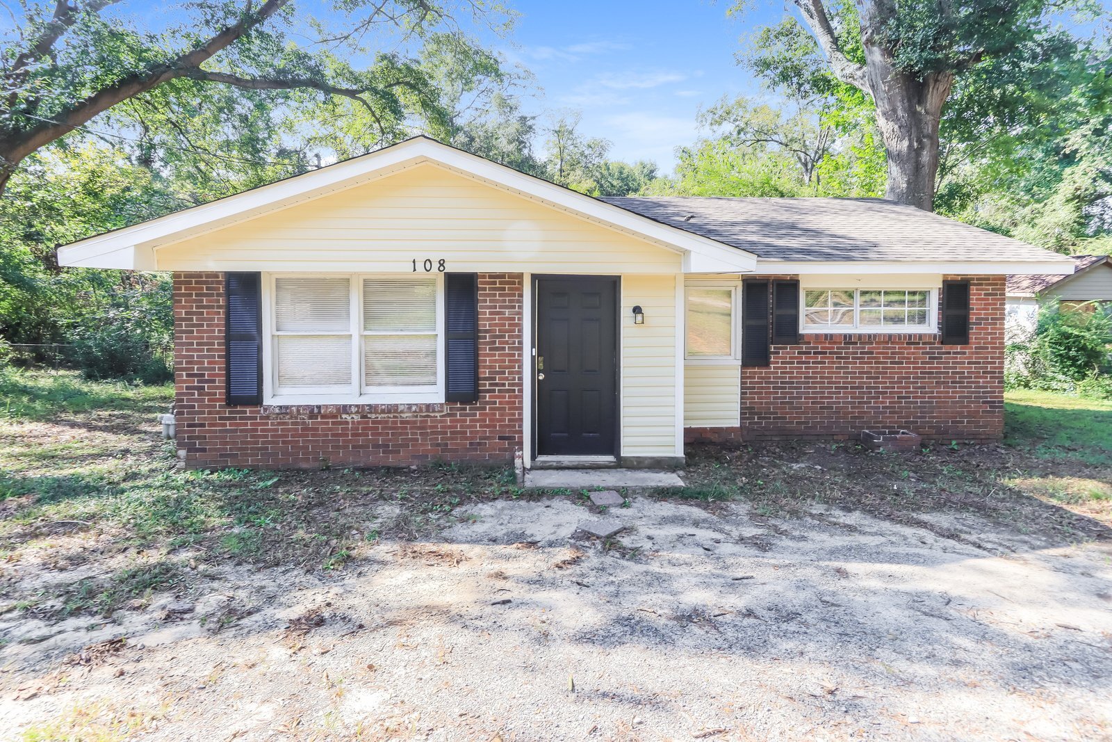 Building Photo - 108 Torres Dr