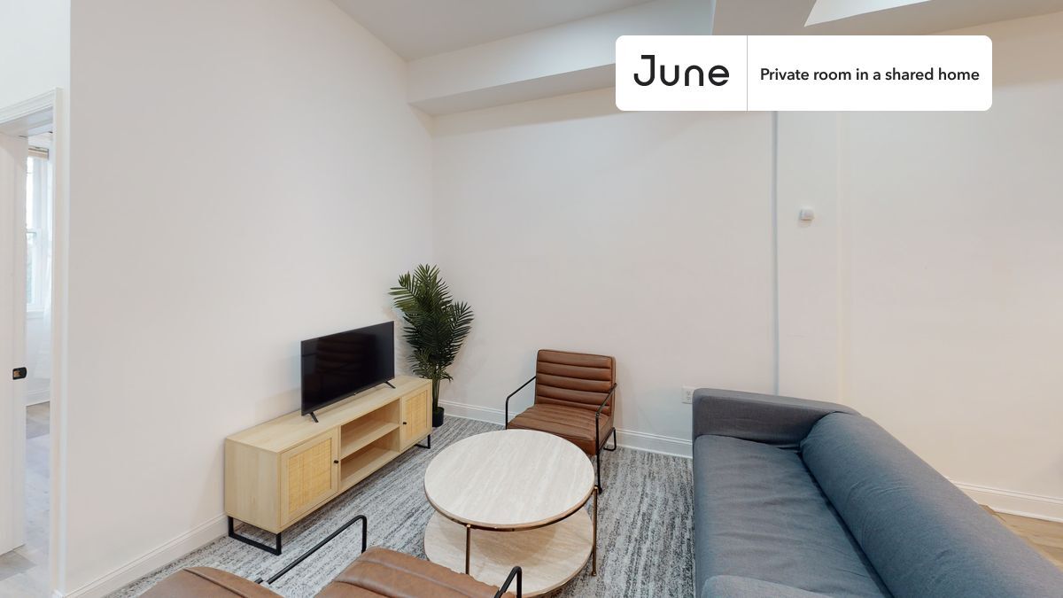 Building Photo - Room in Shared 5 bed/3.5 bath home