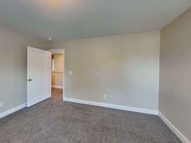 Building Photo - 3645 Massey Ridge Ct