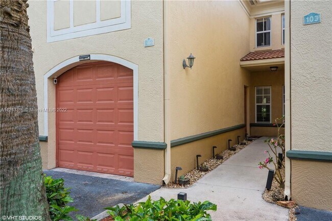 Primary Photo - 2439 Centergate Dr