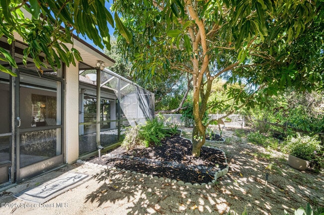 Building Photo - 129 Signature Dr