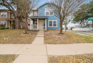 Building Photo - 1600 Big Thicket Dr