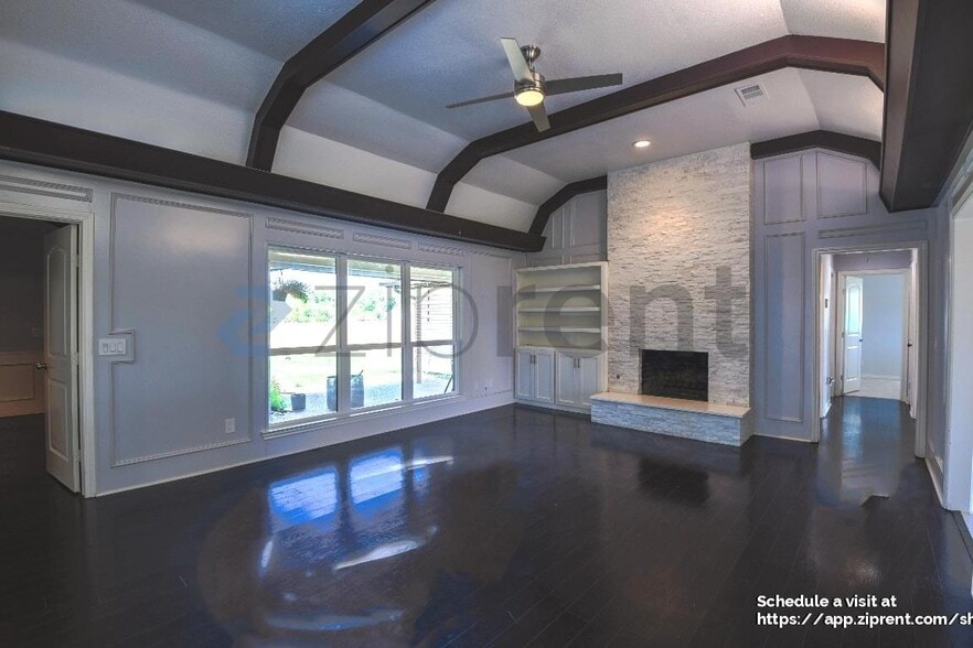 Building Photo - 1409 Creekside Dr