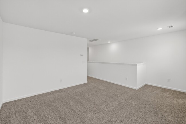 Building Photo - 4909 Russell David Dr
