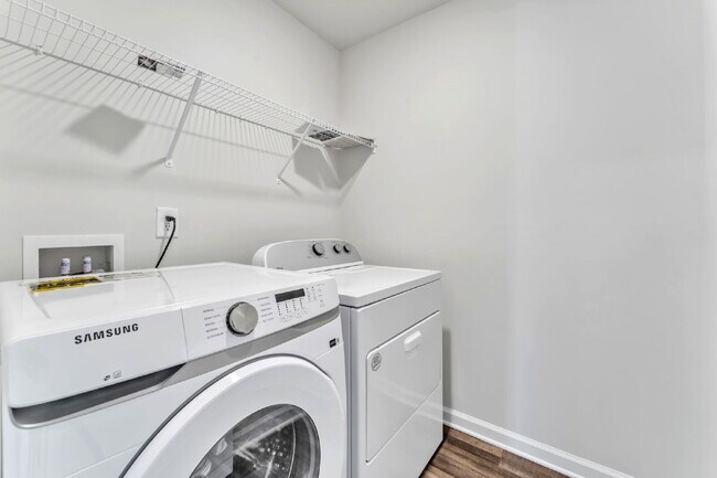 Building Photo - Stunning 3BR/2.5BA Home | Private Fenced Yard & Outdoor Oasis $2190/mo rent