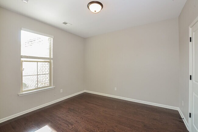 Building Photo - 145 Hidden Meadows Ln