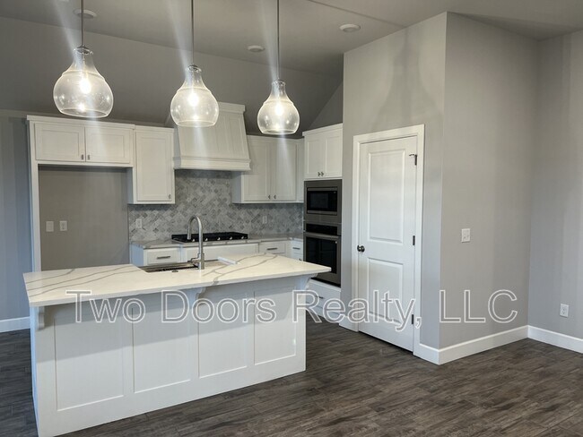 Building Photo - 13812 Klinsman Rd