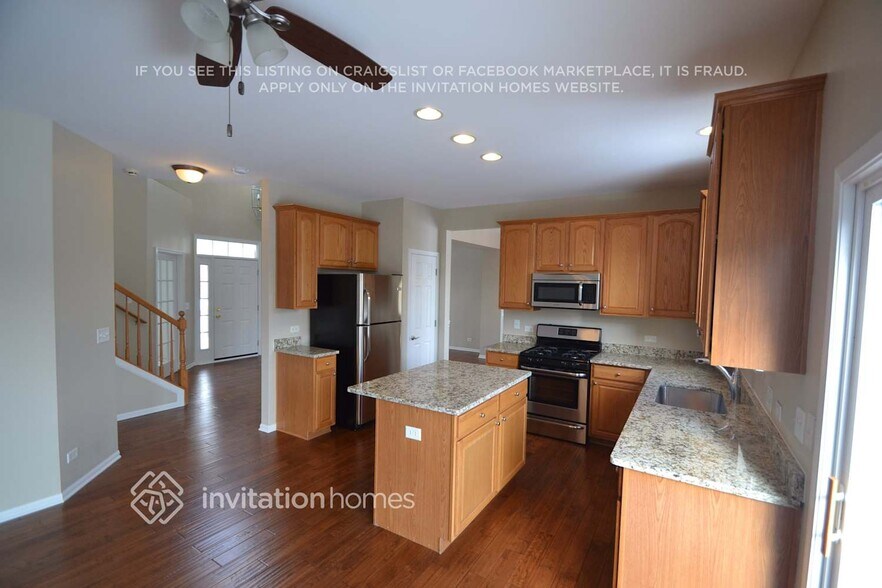 Building Photo - 2382 Castle Pines Ln