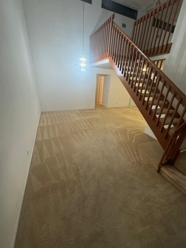 Building Photo - 1734 W Sanderling Ln