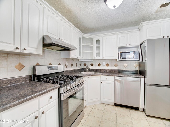 Building Photo - 18-4 Augusta Ct