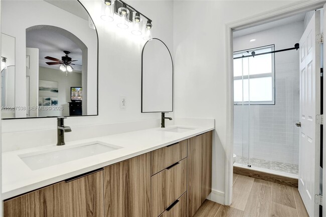 Building Photo - 12554 SW 125th Terrace