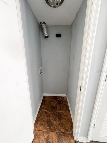 Building Photo - 2302 S Maki Rd