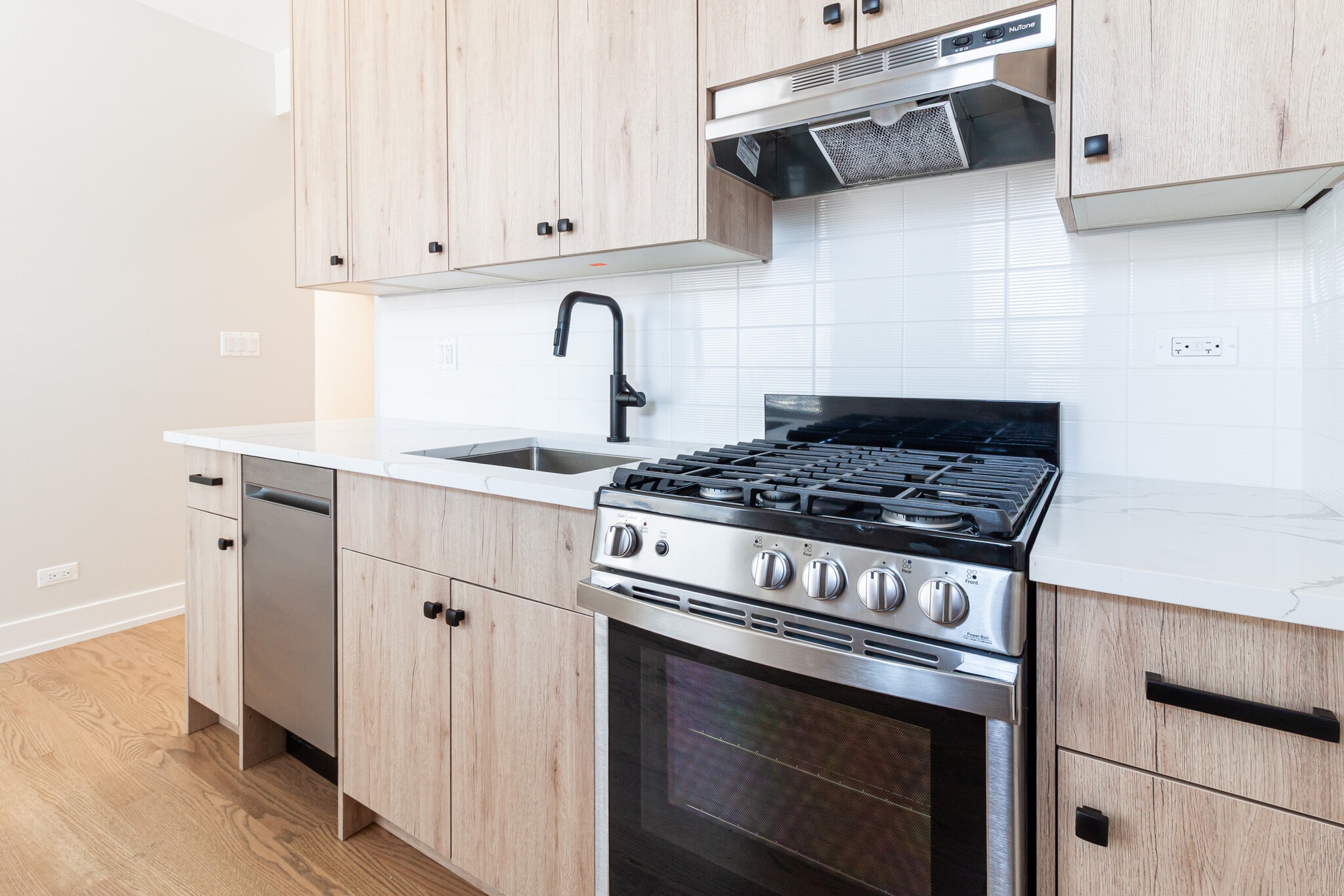 Building Photo - 3531 N Broadway St