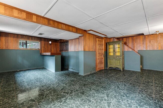 Building Photo - 640 S Sappington Rd