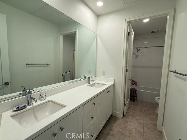 Building Photo - 139 Montero