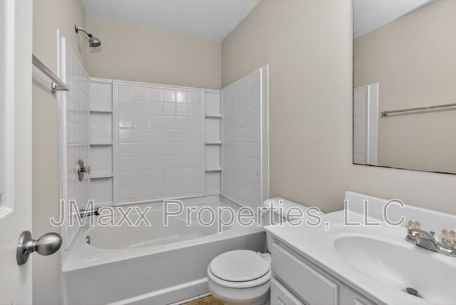 Building Photo - 837 Crestwell Cir