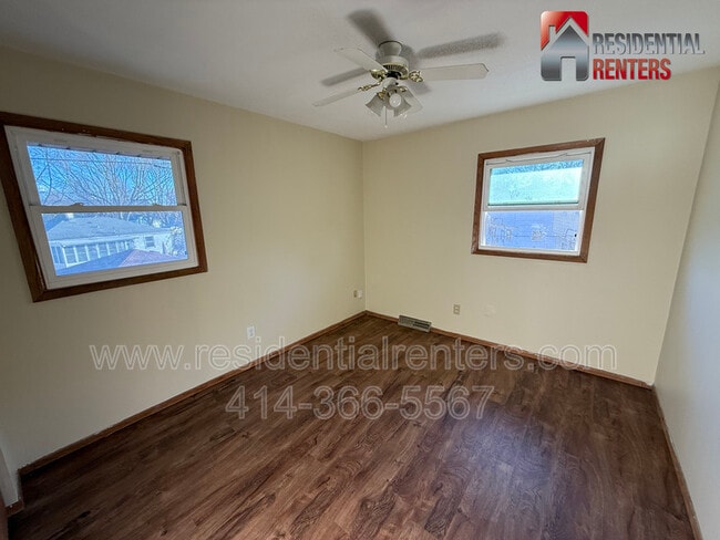 Building Photo - 6578 N 73rd St