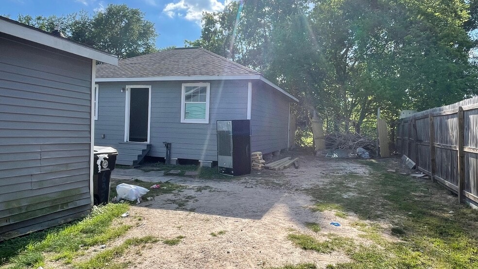 Building Photo - 6321 Ezzard Charles Ln